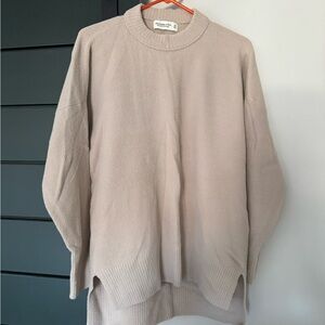 Abercrombie sweater